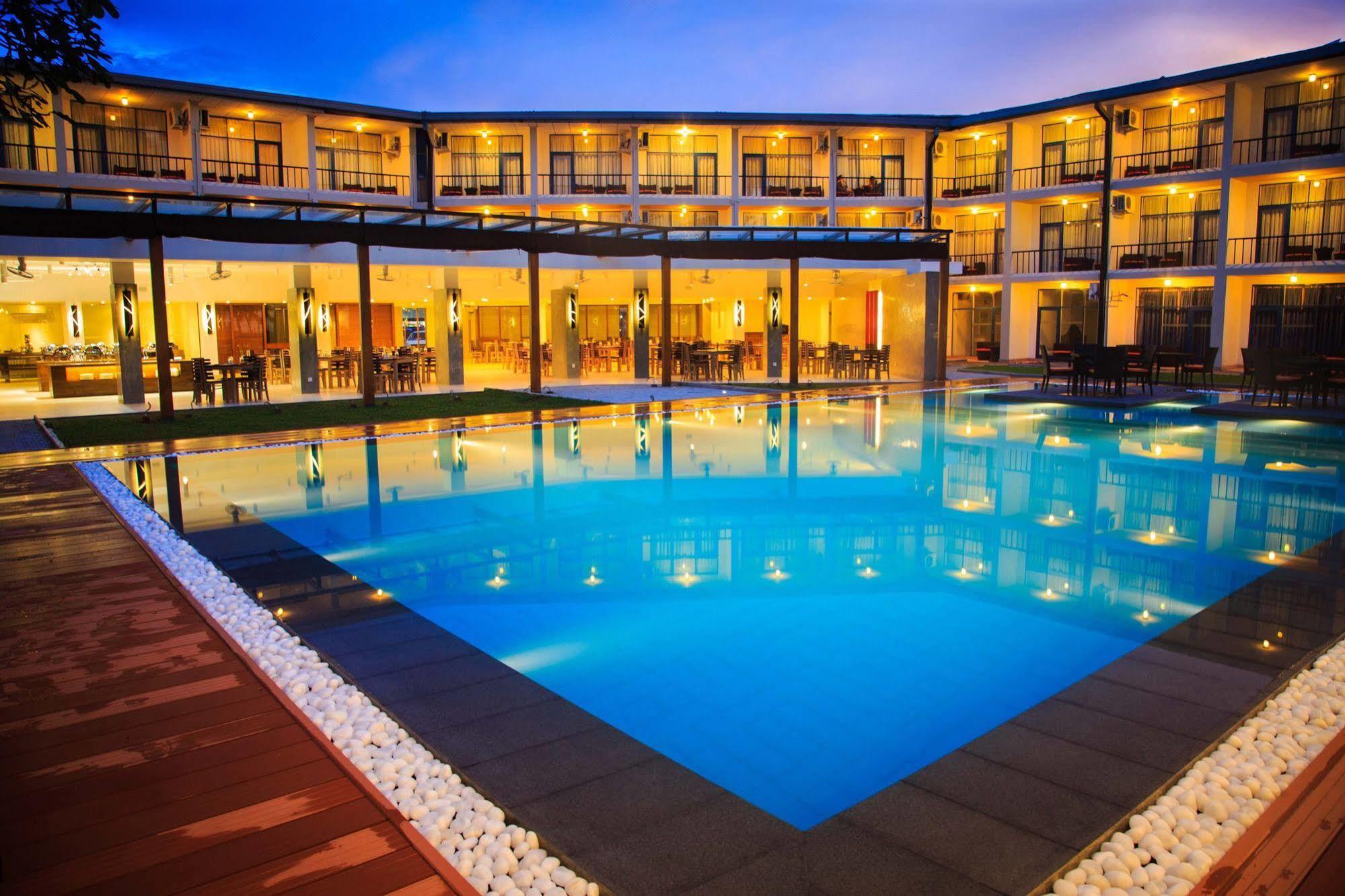 Camelot Negombo