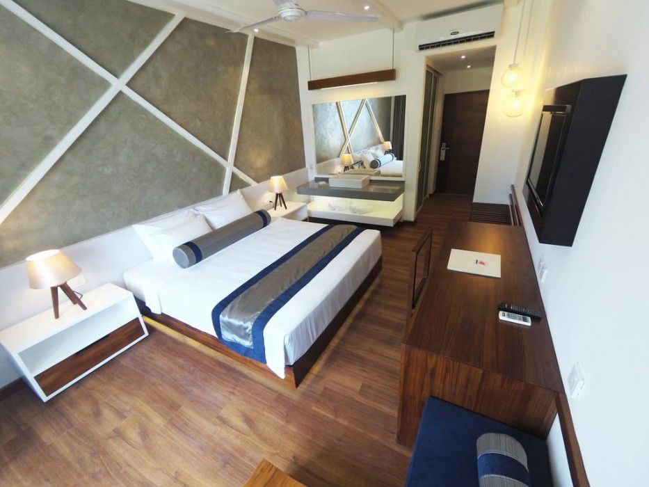 Camelot 4* Negombo